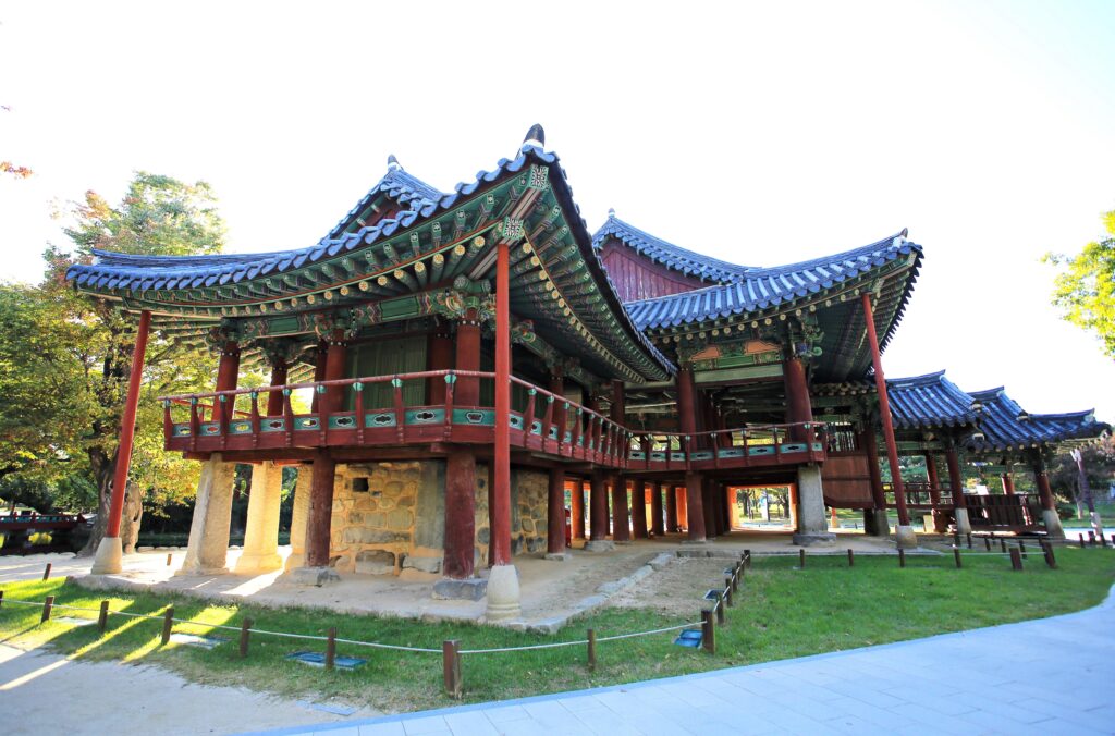 namwon-co-hoi-dac-biet-de-chiem-nguong-ben-trong-gwanghallu-pavilion