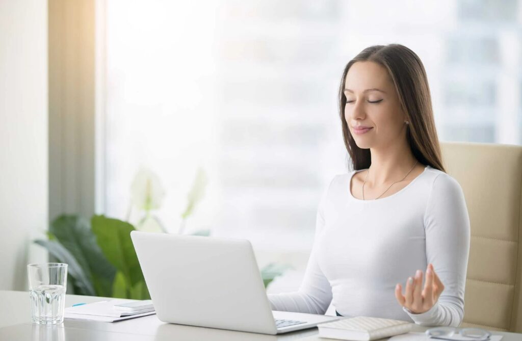 loi-ich-cua-viec-thuc-hanh-tho-bung-doi-voi-suc-khoe-tinh-than