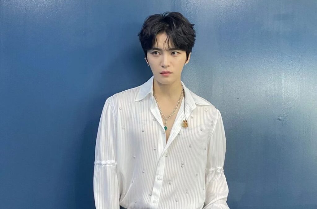 cuoc-goi-video-am-ap-cua-kim-jaejoong-khien-nguoi-ham-mo-khong-khoi-xuc-dong