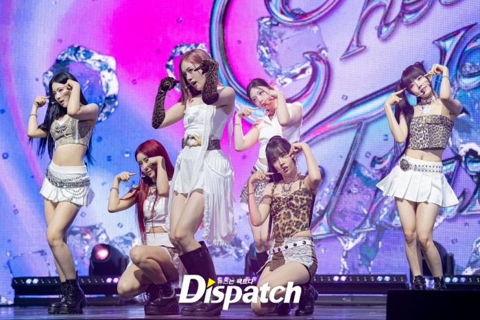 stayc-lot-xac-voi-album-chinh-thuc-dau-tay-metamorphic