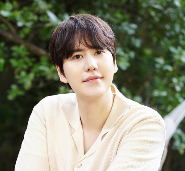 kyuhyun-voi-6-chiec-tu-lanh-duoc-tiet-lo-trong-i-live-alone