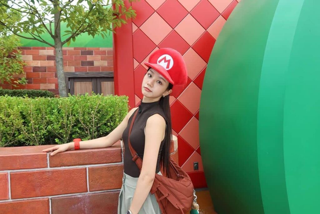 hyeri-khoe-visual-xin-xo-cung-em-gai-tai-universal-studios