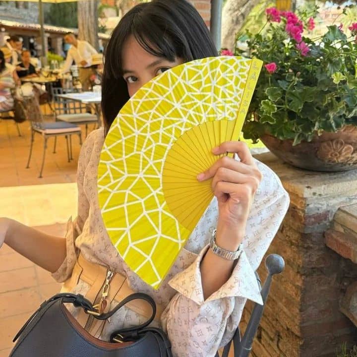 lisa-tiep-tuc-lam-mua-lam-gio-voi-ca-khuc-moi